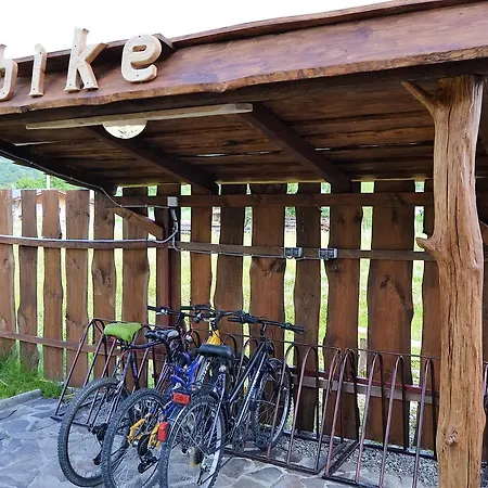 Отель Bilovoddya *